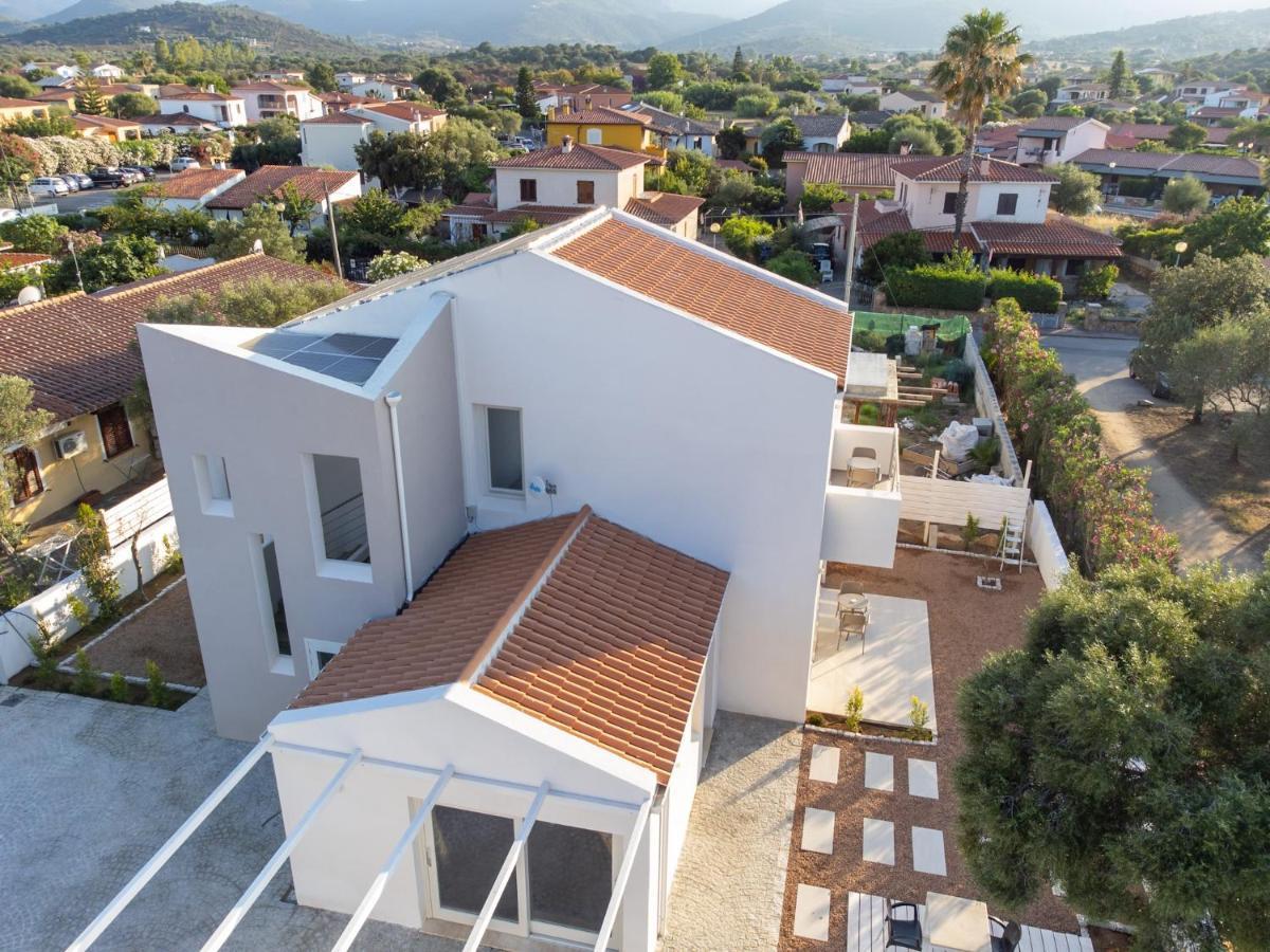 Villa Est San Teodoro  Eksteriør billede