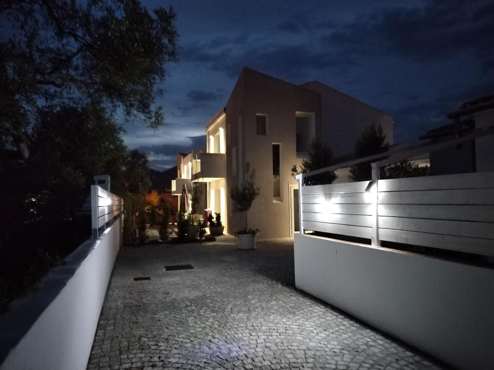 Villa Est San Teodoro  Eksteriør billede